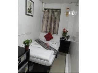 Paris Guest House Hong Kong Exterior photo